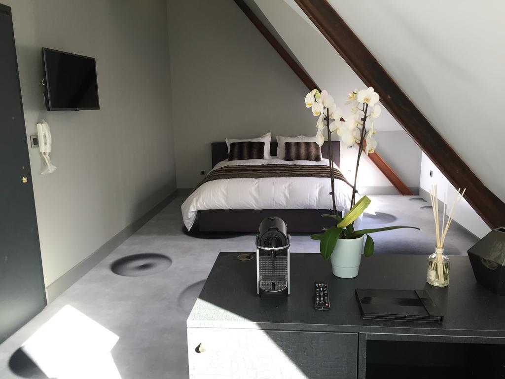 Le Domaine Des Loups Hotel Souchez Bagian luar foto